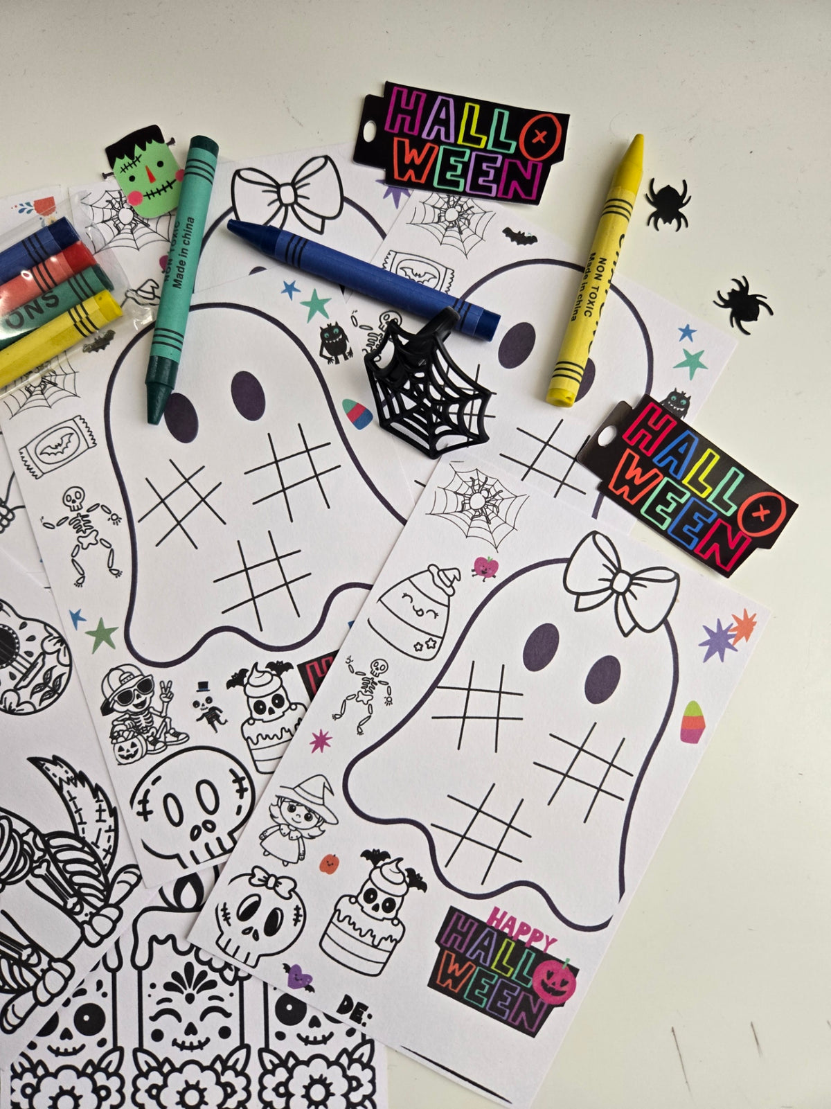 Halloween & Día de los Muertos Coloring Cards | 4 × 6" Printable PDF
